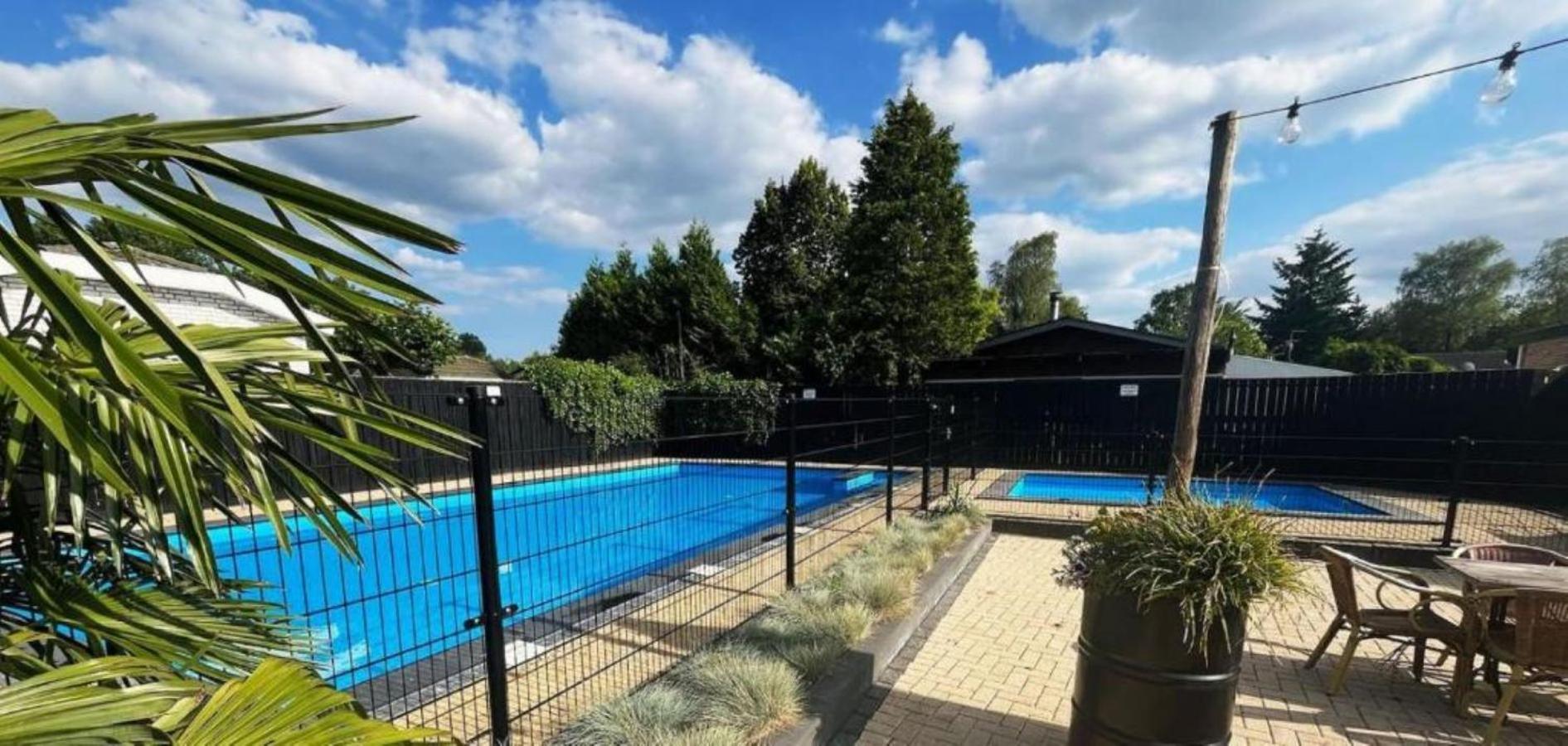 Leuk Chalet Te Huur In Putten, Honden Van Harte Welkom, Alleen Voor Recreatie Villa Esterno foto
